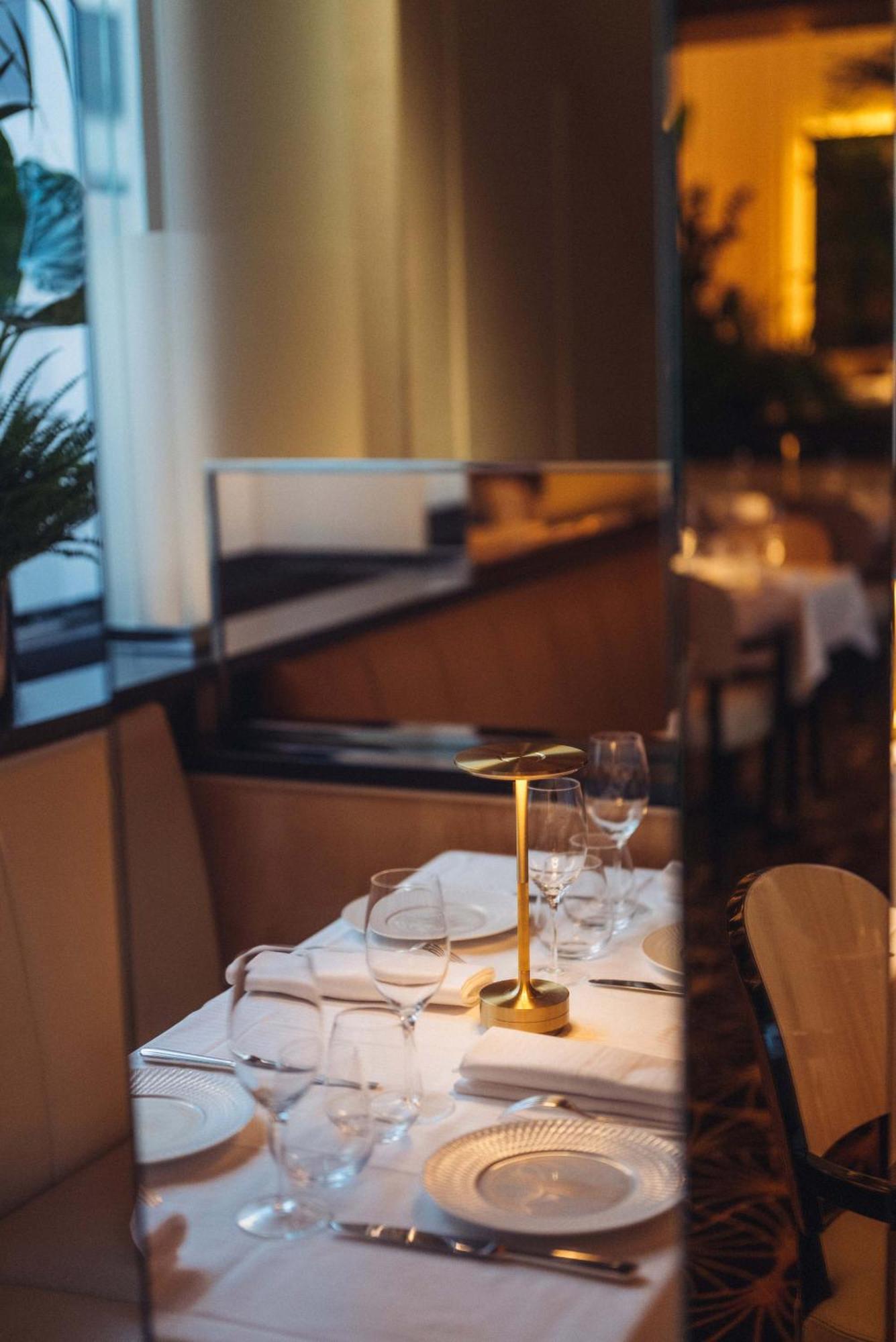 Hotel Plaza Athénée - Dorchester Collection Parigi