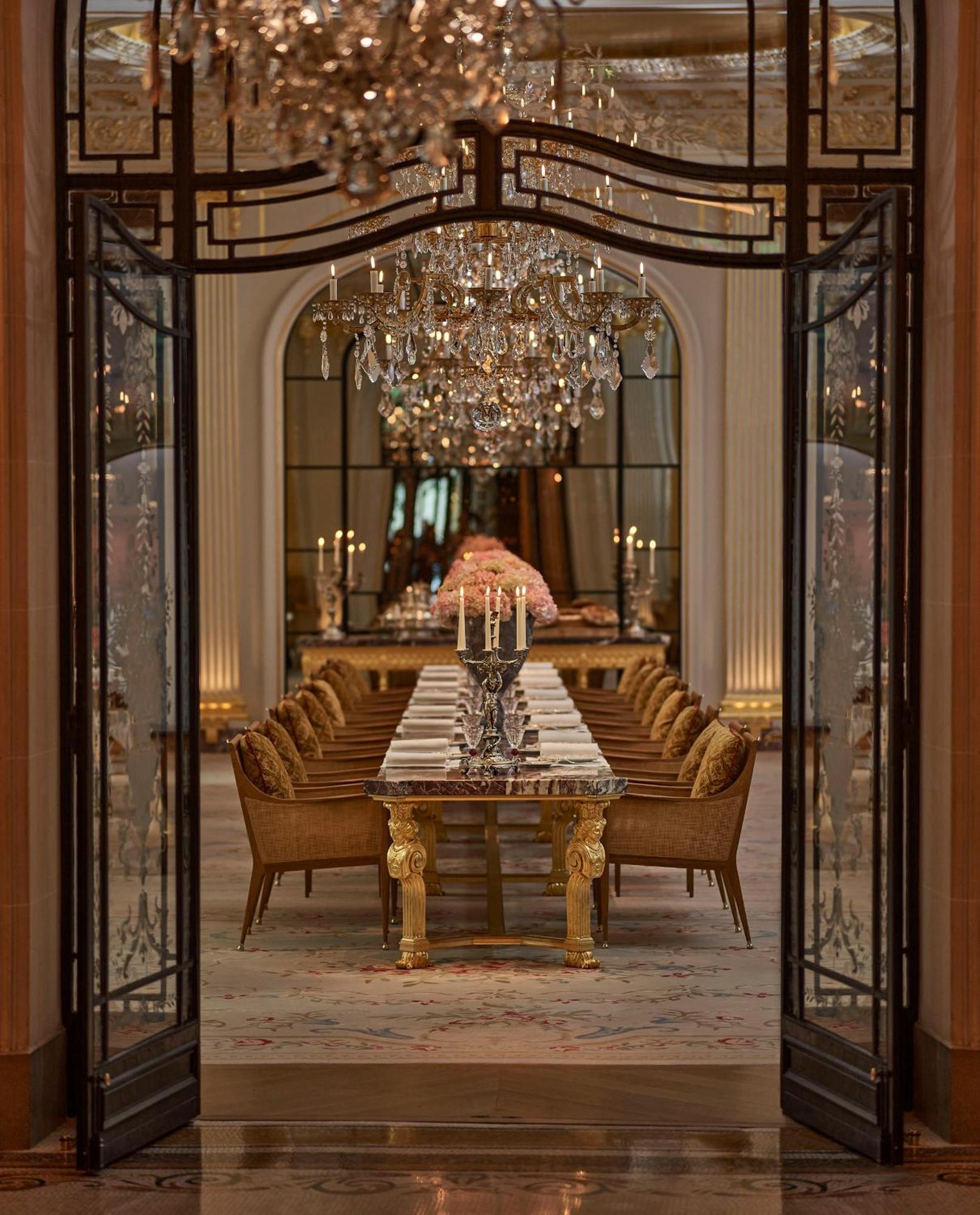 Plaza Athénée - Dorchester Collection