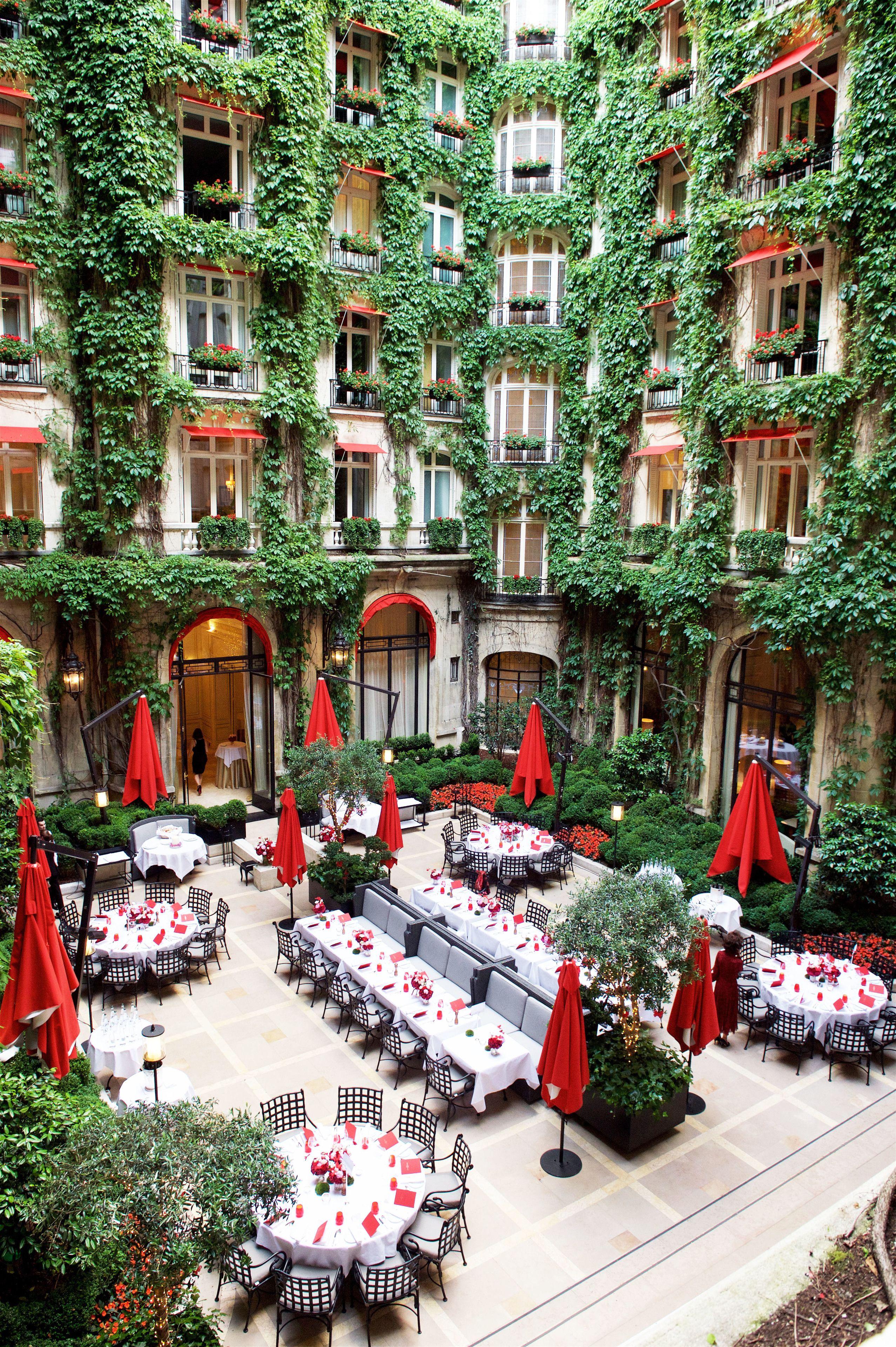 Plaza Athénée - Dorchester Collection 5* Parigi