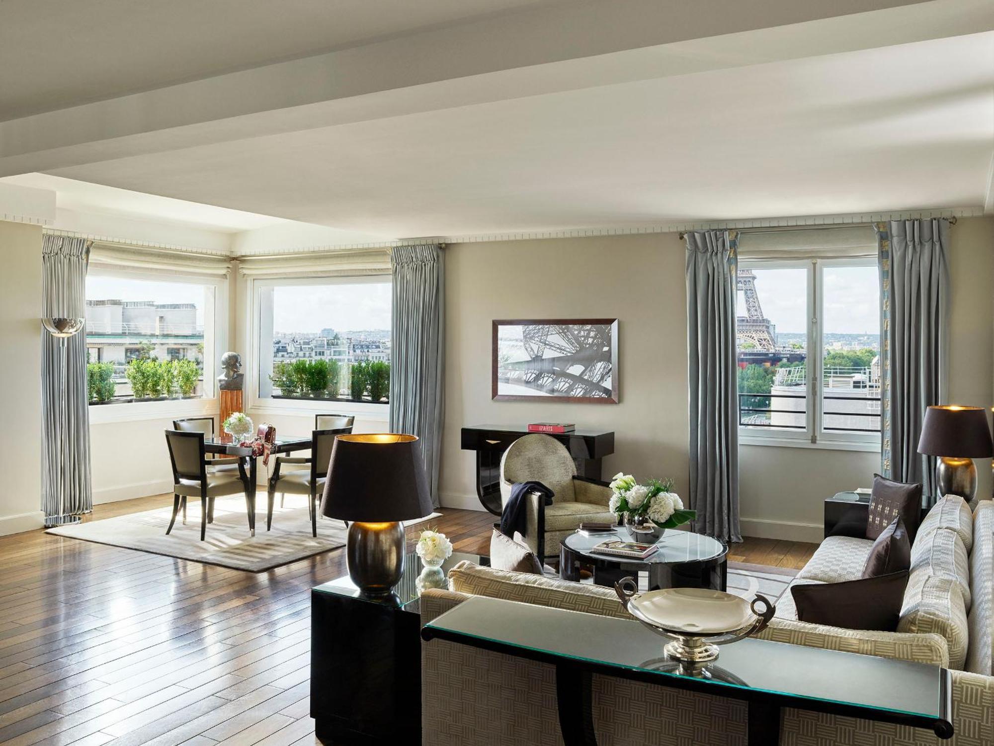 Plaza Athénée - Dorchester Collection Hotel 5*