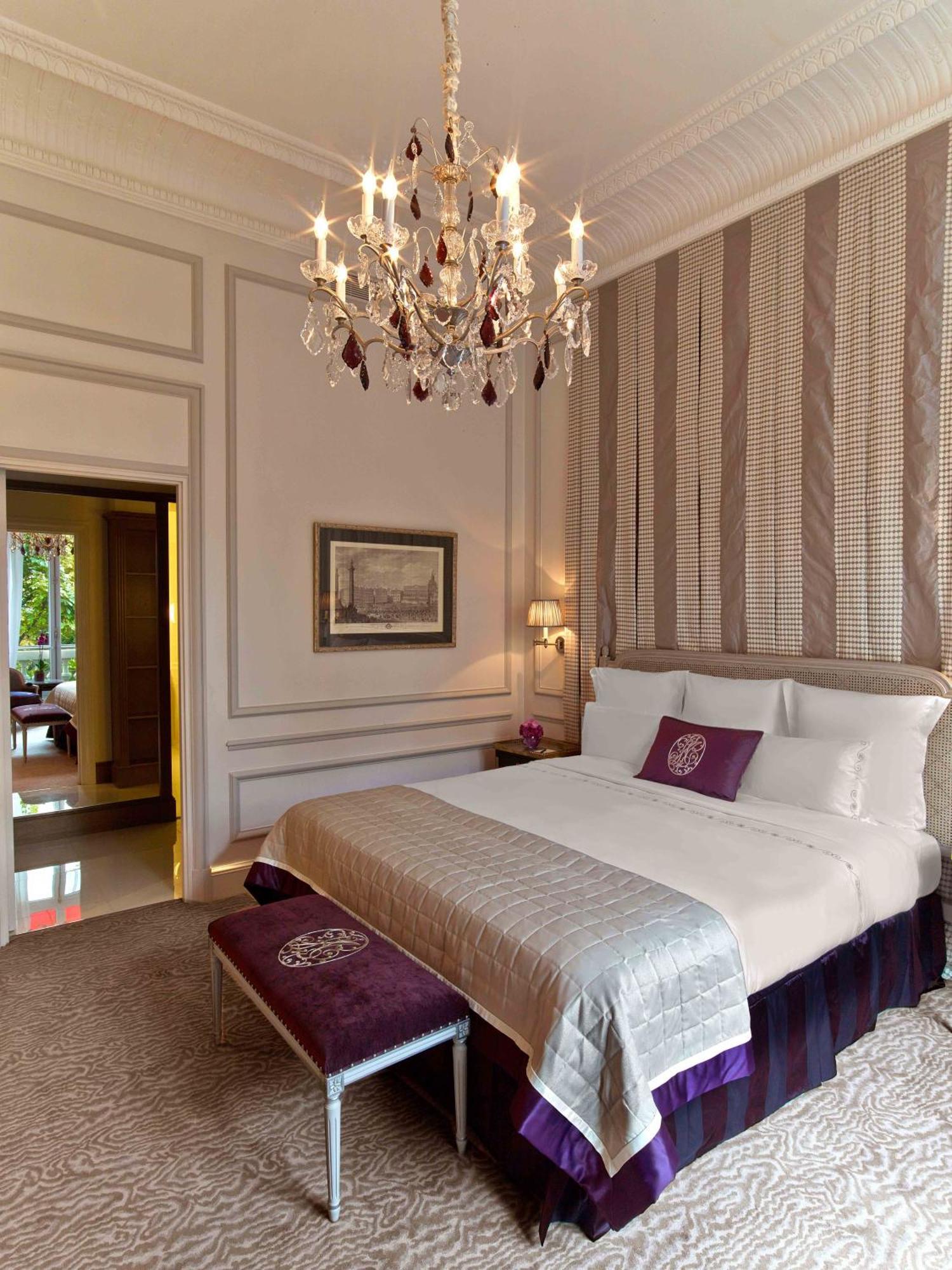 Plaza Athénée - Dorchester Collection Hotel Parigi