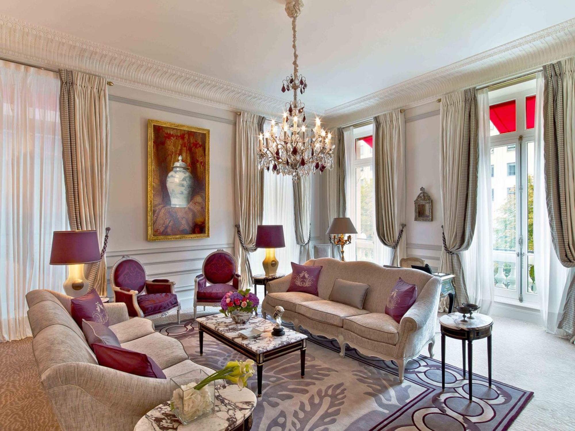 Plaza Athénée - Dorchester Collection Hotel Parigi