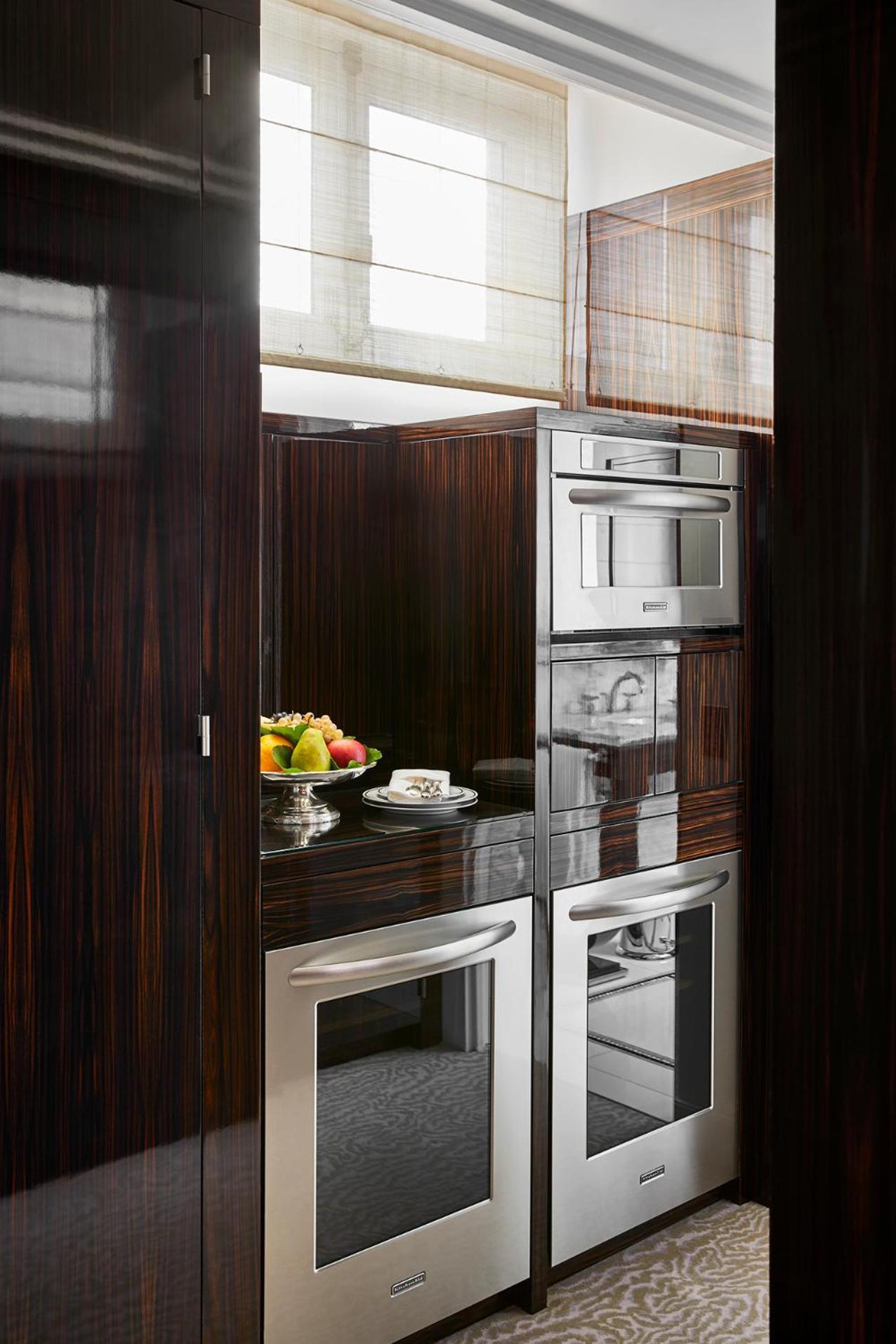 Hotel Plaza Athenee - Dorchester Collection