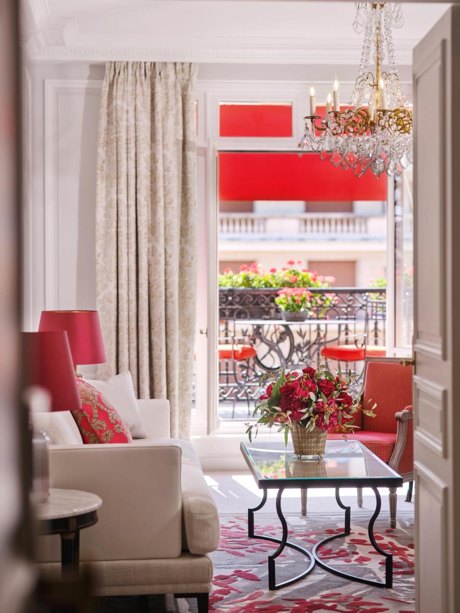 Hotel Plaza Athenee - Dorchester Collection 5*