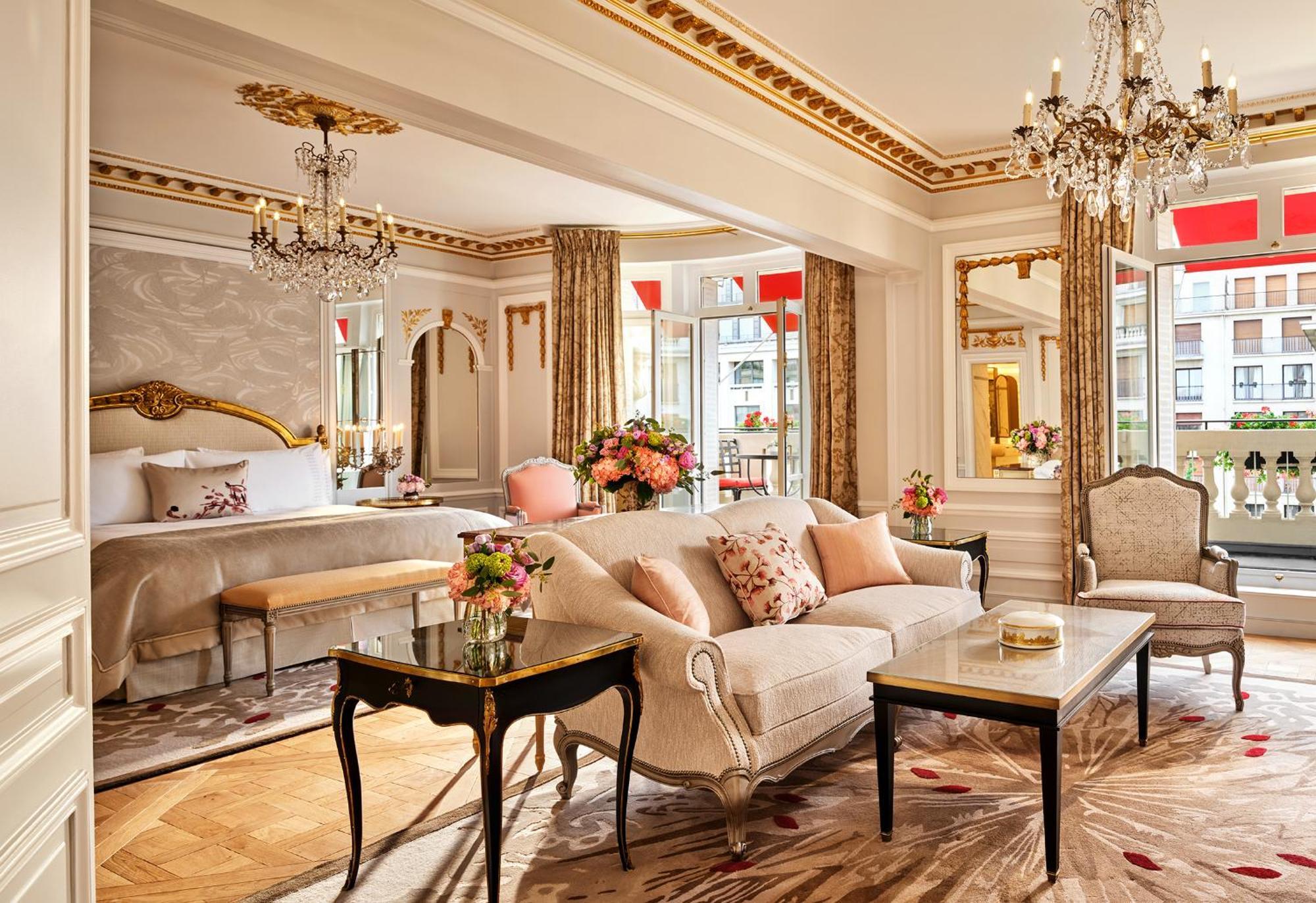 Hotel Plaza Athenee - Dorchester Collection Paris