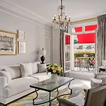 Hôtel Plaza Athénée - Dorchester Collection