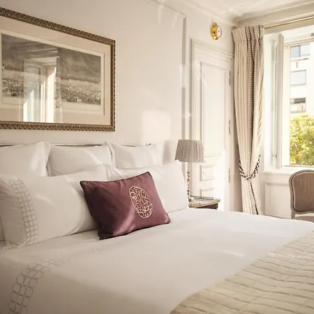 Hotel Plaza Athénée - Dorchester Collection Parigi