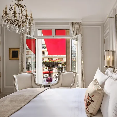 Hotel Plaza Athénée - Dorchester Collection Parigi