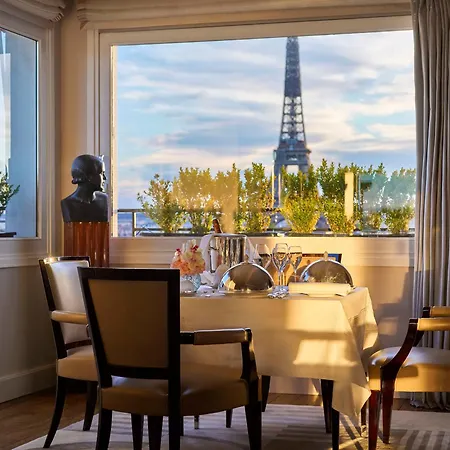 Plaza Athénée - Dorchester Collection Hotel Parigi