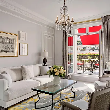 Plaza Athénée - Dorchester Collection Hotel Parigi