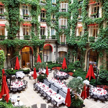 Plaza Athénée - Dorchester Collection 5* Parigi