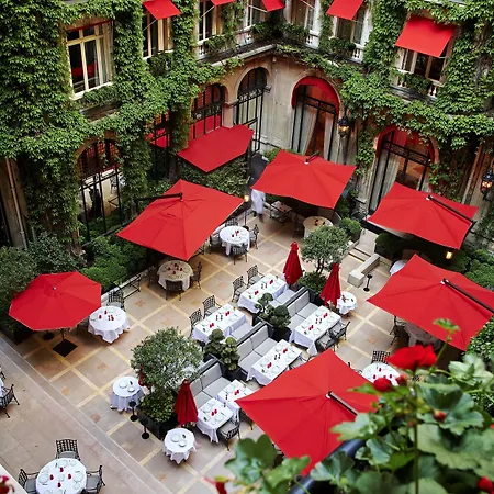 Plaza Athénée - Dorchester Collection 5* Parigi