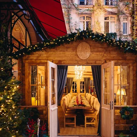 Hotel Plaza Athénée - Dorchester Collection